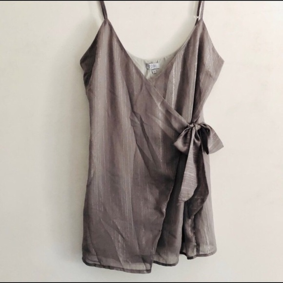 Tobi chiffon silver wrap dress size xs - Picture 3 of 7